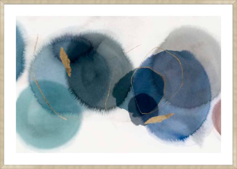 Soft Blue I - 5cm White Border Sm. Box Champagne