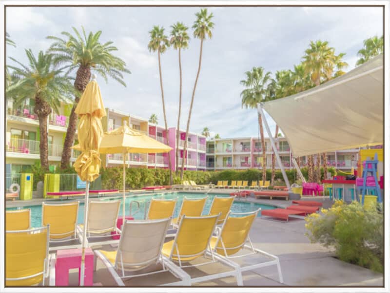 Poolside at the Saguaro Hotel - Palm Springs - Canvas Gallery White