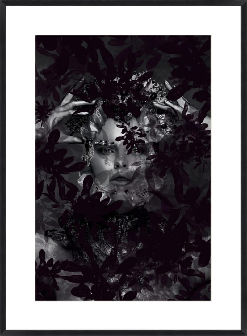 Sophie 1 - 10cm Mount Board Box Black