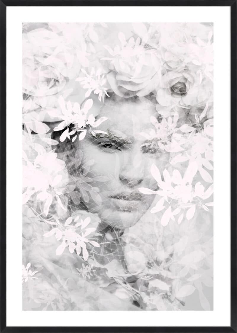 Sophie White - 5cm White Border Box Black