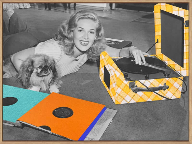 Sunday Walk - Canvas Gallery Natural