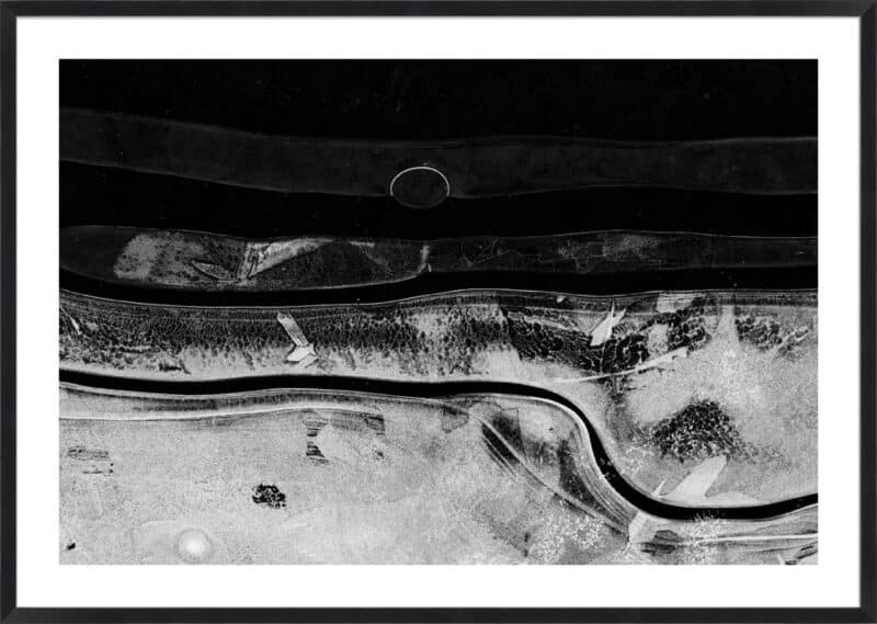 Winter's Veil #27 - 5cm White Border Box Black